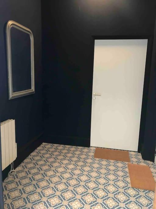 Grand Appartement En Maison De Ville Valréas Zewnętrze zdjęcie