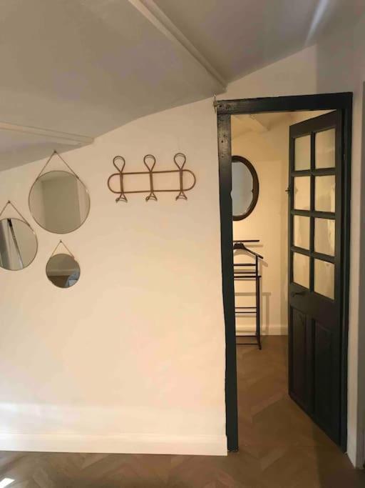 Grand Appartement En Maison De Ville Valréas Zewnętrze zdjęcie